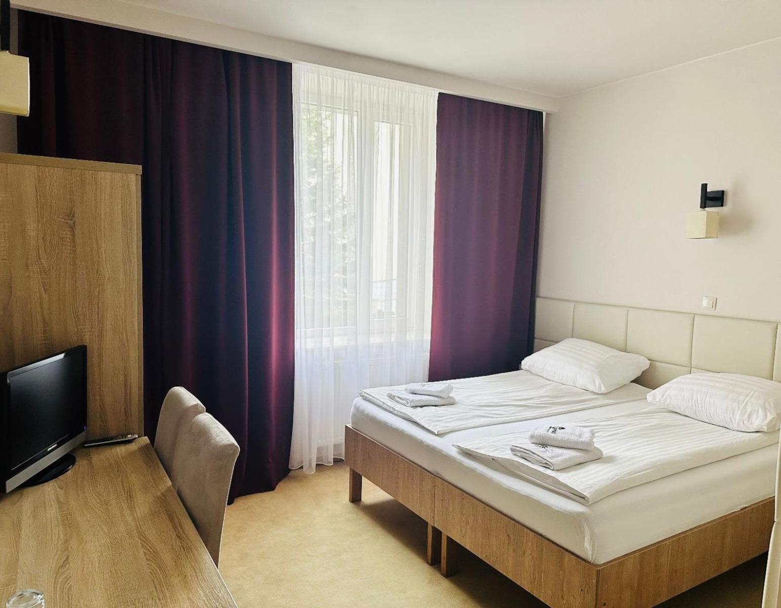 Hotel Tm Радом Екстериор снимка