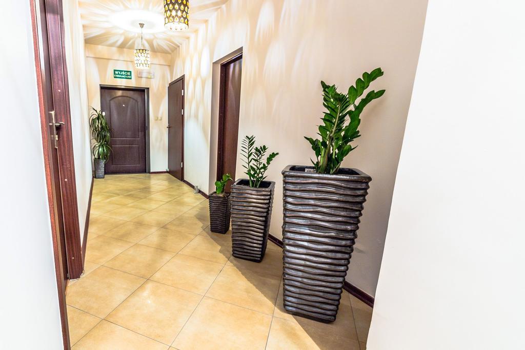 Hotel Tm Радом Екстериор снимка
