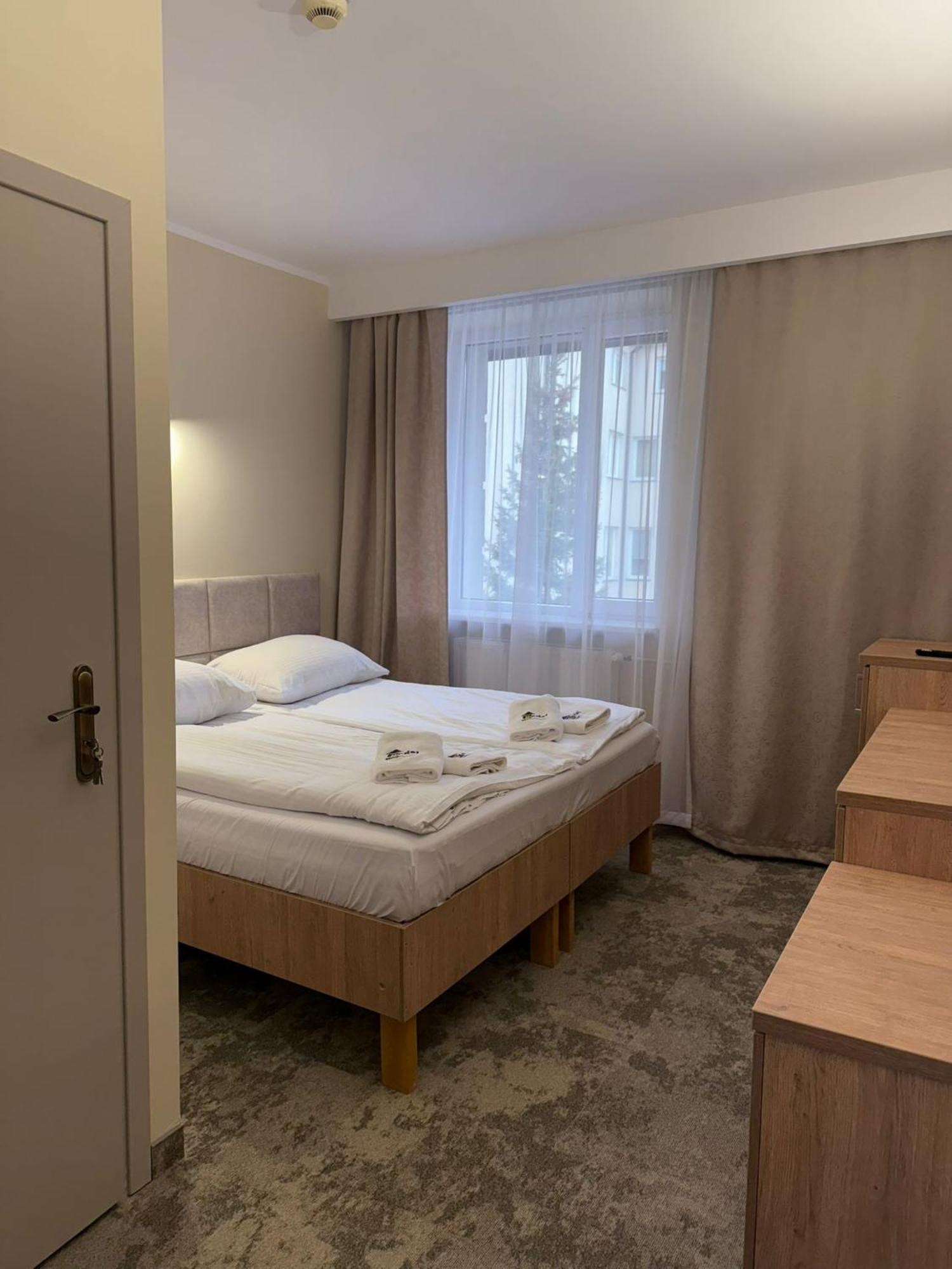 Hotel Tm Радом Екстериор снимка